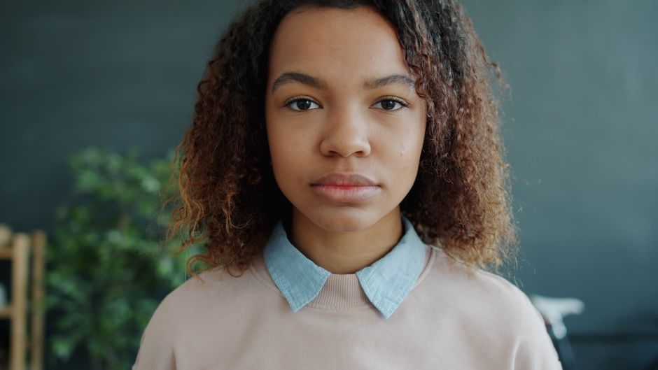 What does impostor syndrome feel like in the body?